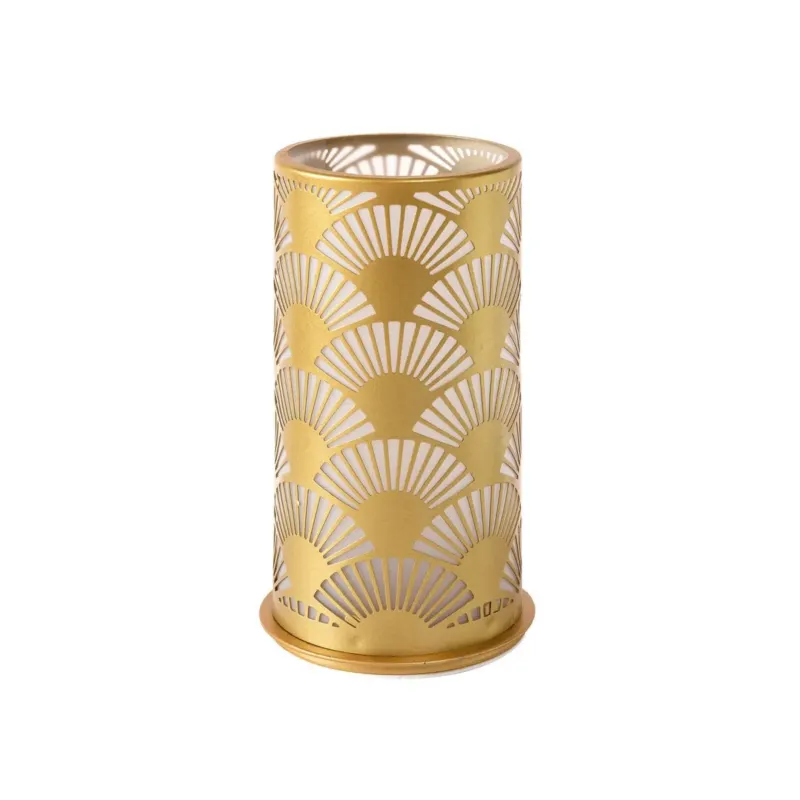 Der Kerzenhalter aus Metall, Peacock Gold von Duni GmbH besticht durch elegante, fächerförmige Cutouts und solides Design - ein stilvoller Tischdeko-Akzent (1 Stück), edel präsentiert auf weißem Hintergrund.