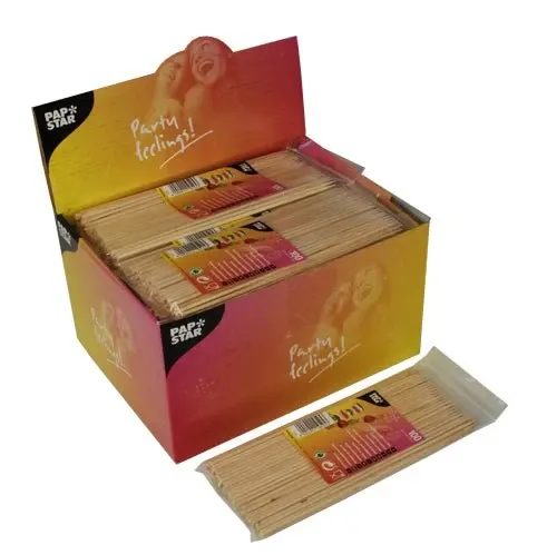 Eine 100er-Packung PAPSTAR Schaschlikspieße Holz (Ø 3 mm, 20 cm) der PAPSTAR GmbH - perfekt für Grillpartys und BBQs, verpackt in einem durchsichtigen Beutel mit buntem "Party feeling!"-Design für festliche Anlässe.
