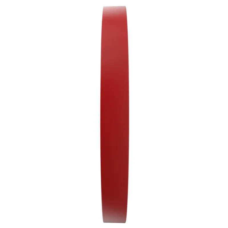 Fraktionierte Bumper-Platte in leuchtendem Rot, 2,5 kg schwer, mit glatter, robuster Oberfläche und schlanker, runder Form für vielseitiges Training