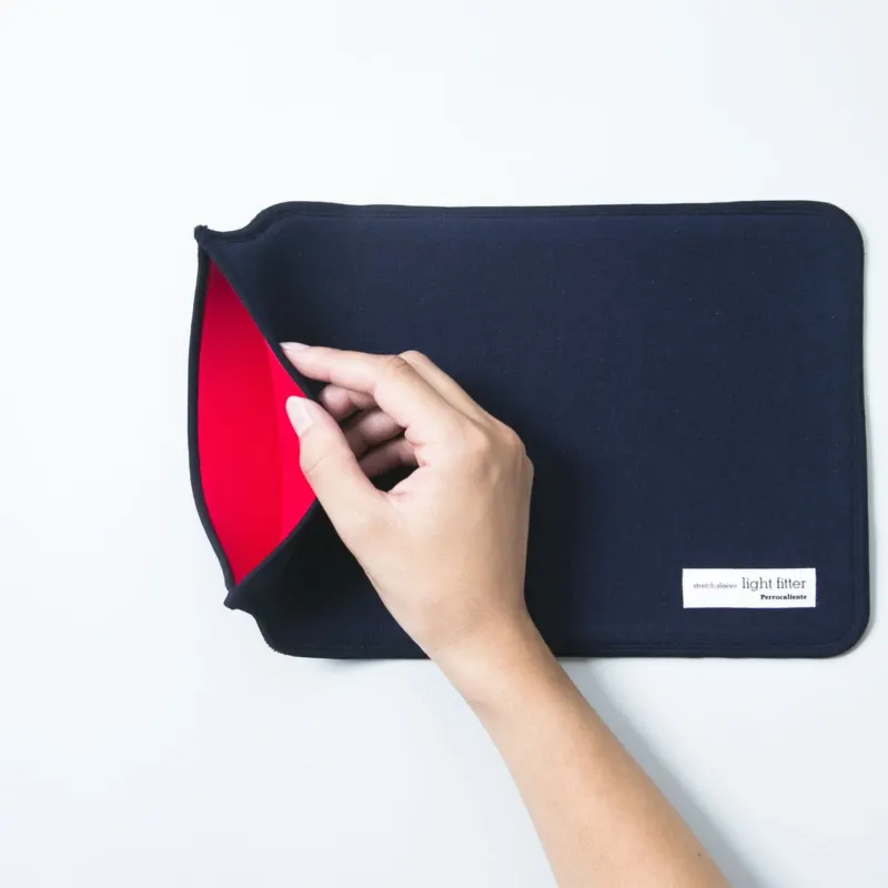 Laptophülle "Light Fitter" – Neopren · Marineblau · 13" | 100percent