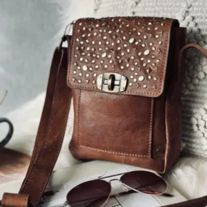 Handytasche mit Nieten - Cognac