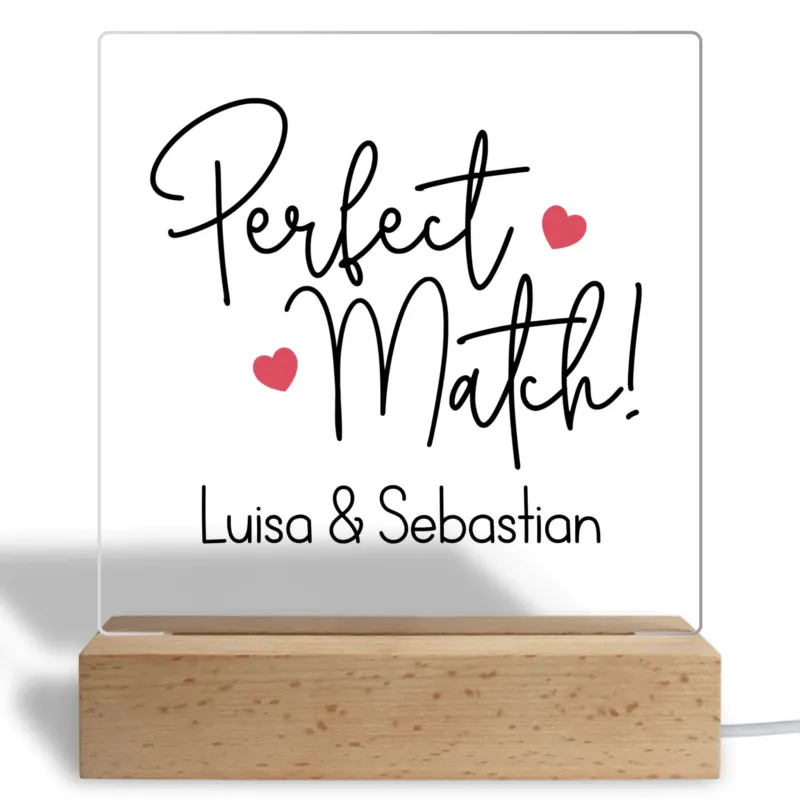 Personalisiertes Acryl Glasbild - Perfect Match mit Namen - Liebesgeschenk für Pärchen