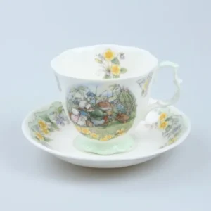 Kaffeetasse mit Untertasse The Outing
