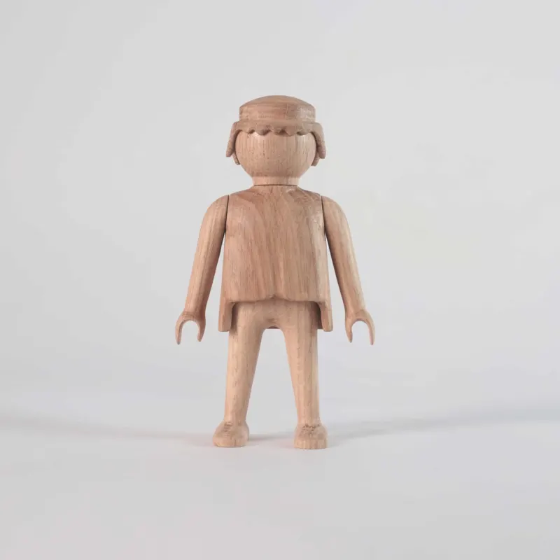 Holzfigur Playmobil Man Groß – Eiche · 25 cm | boyhood