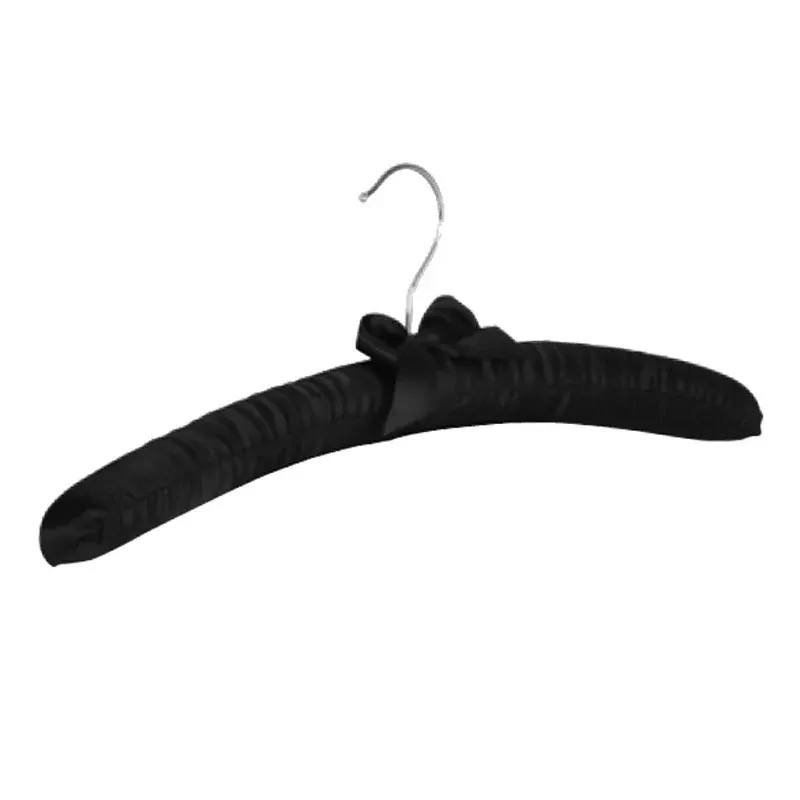 Gruccia imbottita in raso nero con gancio nichelato