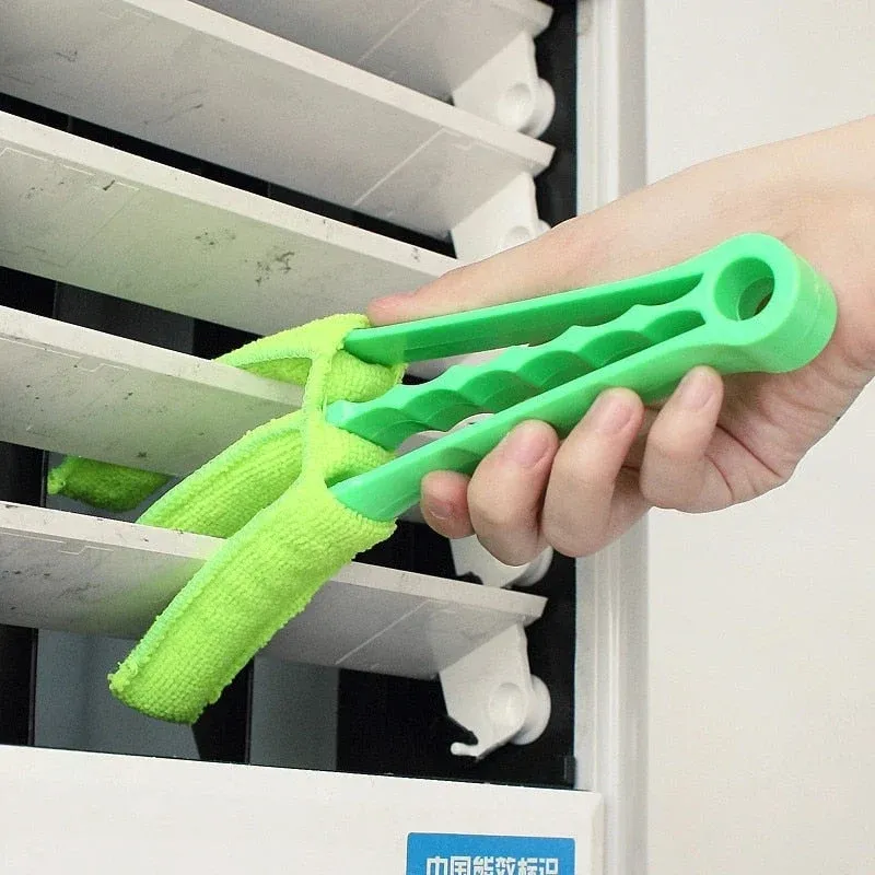 Microfiber Car Air Conditioner Vent Quick Cleaning Brush - Image 0