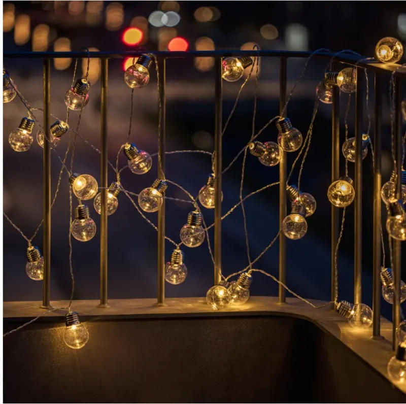 Große Lichterkette mit 50 LEDs und Timer