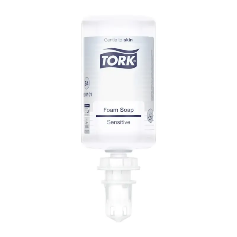 Die Tork 520701 Sensitive Hand-Schaumseife Premium S4 (1000 ml) von TORK – Essity Professional Hygiene Germany GmbH wird in einer transparenten Flasche mit Bodenspender geliefert. Auf dem Etikett stehen die Aufschriften „Sanft zur Haut“, „Schaumseife“, „Sensitiv“ und sie ist ECARF-zertifiziert.
