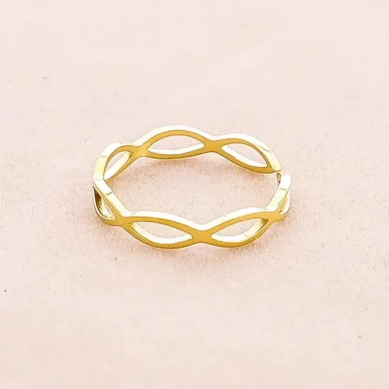 Damen Ring im Achtendesign 'infinity' gold